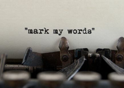 Mark my words op een schrijfmachine