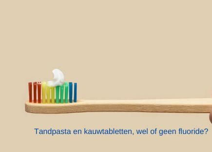 tandenborstel met tandpasta